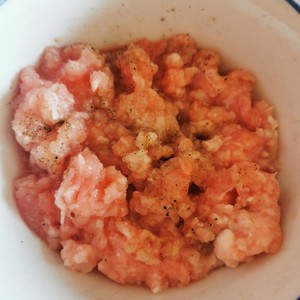 番茄肉酱意面的做法 步骤2