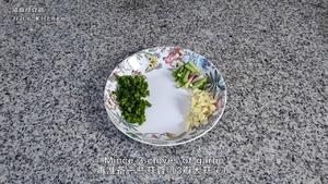 10分钟上菜｜猪血烧豆腐。超级下饭的快手家常菜的做法 步骤3