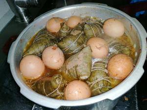 香飘飘的肉粽子的做法 步骤12