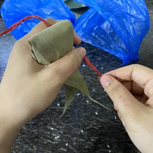 新手粽子包法的做法 步骤10
