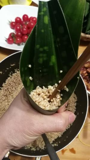 尖角粽的包法的做法 步骤4