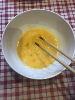 肉沫鸡蛋羹的做法 步骤1