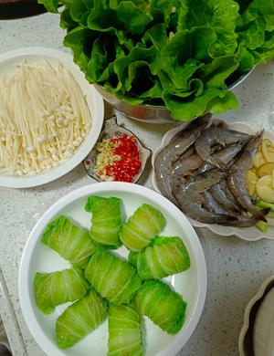 年夜饭家宴聚会必备的一道菜丨白菜肉沫卷的做法 步骤3