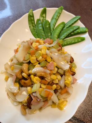 高颜值快手年夜饭之菠萝造型摆盘的做法 步骤10