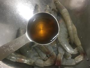 深夜食堂之孜然烤大虾的做法 步骤3