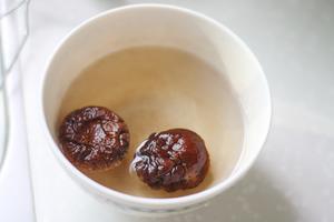 药膳炖鸡汤，年夜饭必备汤品【松下压力锅】的做法 步骤3