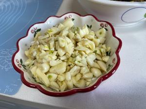 最美年夜饭-?蒜蓉粉丝大龙虾（红红火火、鸿运当头）的做法 步骤1