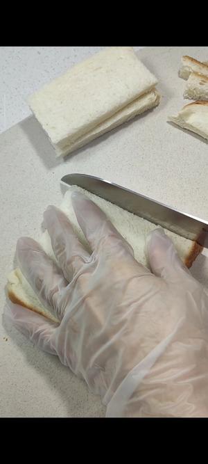 情人节草莓面包的做法 步骤1