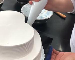 心型情人节多层蛋糕果胶淋面多层蛋糕的做法 步骤5