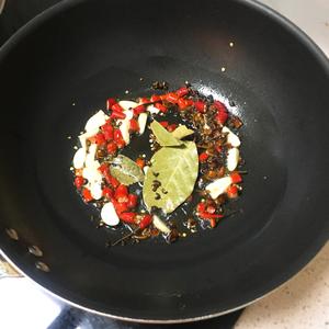 秘制绝味毛豆的做法 步骤3