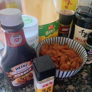 低脂美味快手减肥餐|黑椒洋葱鸡胸肉的做法 步骤1