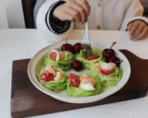 低脂减肥餐西葫芦鲜虾鸡蛋沙拉的做法 步骤12