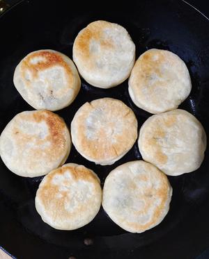 日本名物❗一吃就上瘾❗雪里蕻蟹味菇馅饼（降脂减肥.养颜美容）的做法 步骤16