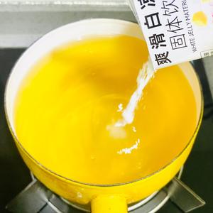 【爽滑清甜】雪梨菊花茶冻椰青饮的做法 步骤8