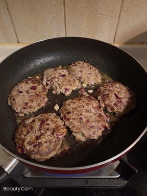 牛肉汉堡（补铁又补血，浓香好味道）的做法 步骤5