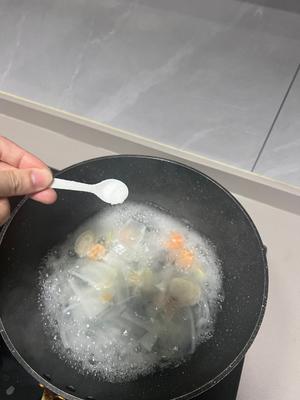 减脂降火鲜萝卜汤的做法 步骤5