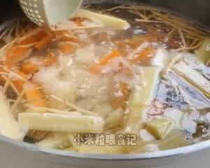 粤式清热去火汤：毛根竹蔗马蹄饮，甜美好喝的做法 步骤4