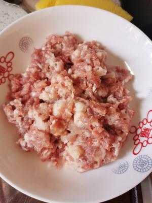 孩子爱吃的蒸肉饼的做法 步骤2