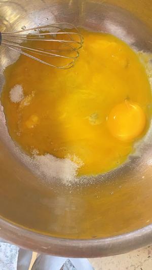 儿童早餐—奶油蛋糕（奶油戚风蛋糕）的做法 步骤3