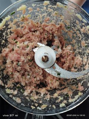 豆腐圆子，豆腐和肉碰撞出的美味，不爱吃豆腐的孩子都爱！的做法 步骤6