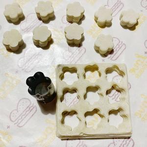 9个月宝宝快手快熟一口一个的迷你馄饨的做法 步骤3