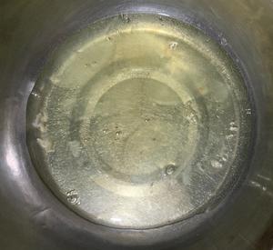 蛋白蛋糕卷的做法 步骤5