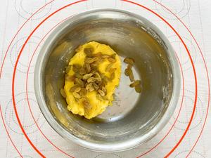 奶香浓郁❗️零失败✅酥到掉渣的提子奶酥的做法 步骤7