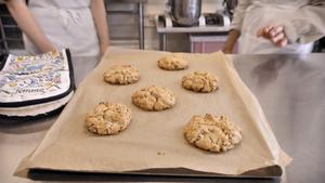 坊间传说纽约最好吃的巧克力曲奇饼Chocolate Chip Cookies at Levain Bakery的做法 步骤14