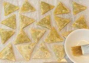 Spanakopita 希腊菠菜皮塔(三角)的做法 步骤7