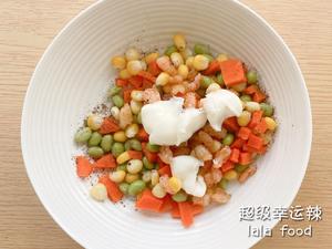 春季减肥餐?西葫芦低脂沙拉甜虾塔?的做法 步骤5