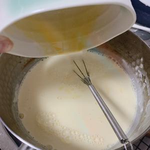 简单懒人牛奶焦糖布丁消耗淡奶油的做法 步骤3