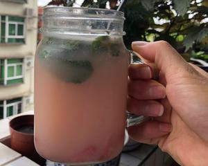 草莓酱版夏日冷饮的做法 步骤9