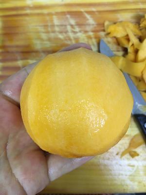 【宝宝甜品】夏季最爱糖水冷饮冰糖蒸奉化黄桃玻璃罐头真空储存无添加可存放一年葡萄荔枝罐头的做法 步骤5