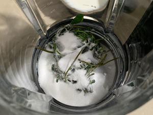 薄荷巧克力冰淇淋-消耗薄荷叶【解馋小食】的做法 步骤6