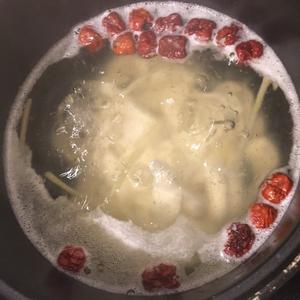 Q弹小汤圆糖水：淮山，芋头，马蹄，大薯的做法 步骤12