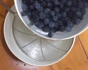 蓝莓果酱（蓝莓膏）超详细教会你判断果酱熬好的五个方法的做法 步骤9