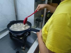 白菜猪肉水饺～辰辰包饺子的做法 步骤15