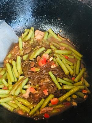 香懵了༄「豇豆猪肉炖粉条」༄的做法 步骤11