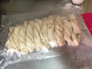 东北乱炖 排骨豆角焖花卷的做法 步骤6