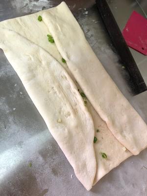 东北乱炖 排骨豆角焖花卷的做法 步骤4
