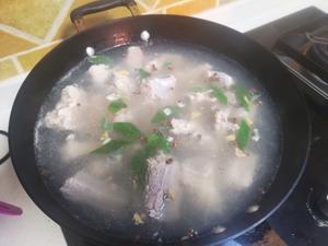 番茄排骨汤的做法 步骤3