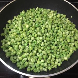 榄菜肉沫四季豆 | 超级下饭的做法 步骤6