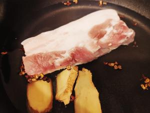 网红版?烤箱脆皮五花肉㊙️外脆里嫩生酮必吃的做法 步骤1