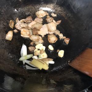 五花肉土豆炖豆角的做法 步骤7