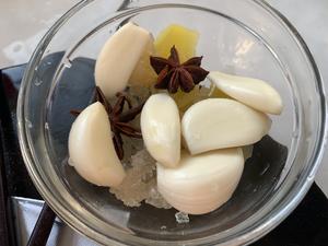 超级好吃的笋干焖五花肉的做法 步骤7