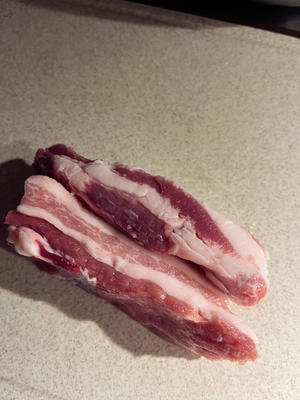 五花肉豆腐炖白菜的做法 步骤1