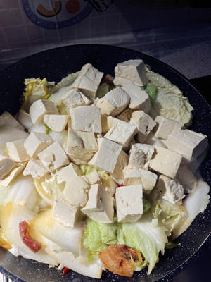 五花肉豆腐炖白菜的做法 步骤14