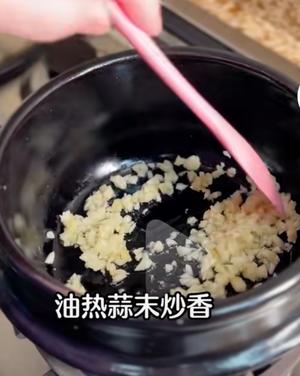 韩式豆腐汤 辣白菜豆腐汤套餐 五花肉炖辣白菜的做法 步骤3