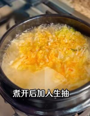 韩式豆腐汤 辣白菜豆腐汤套餐 五花肉炖辣白菜的做法 步骤7