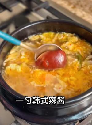 韩式豆腐汤 辣白菜豆腐汤套餐 五花肉炖辣白菜的做法 步骤8